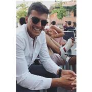 Estudiante de universidad con títulos de Advanced y First Certificate obtenidos en la etapa de colegio y con experiencia laboral en inglés en EEUU por dos veranos seguidos